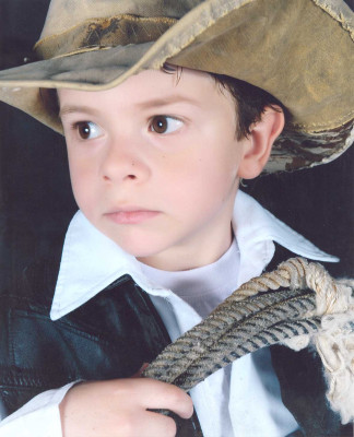 Miguel Davi do Nascimento Santos completa 6 aninhos no da 25. Filho de Guilherme Monteiro Santos e Juliana Miguel do Nascimento Monteiro