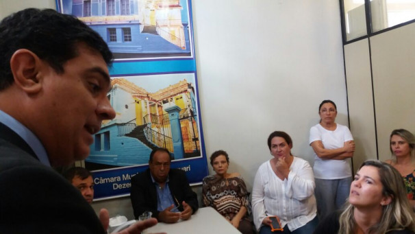 Trabalhadores estiveram na Câmara Municipal