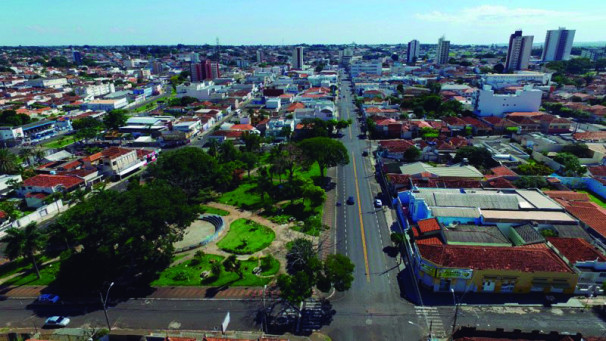 Carnês do IPTU 2018 começam a ser entregues pelos Correios ou pelo site 