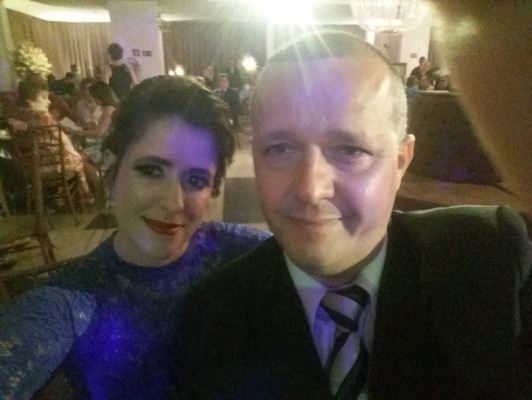 Divino Antônio de Oliveira, aniversariante do dia 27 ao lado da esposa Angelis Costa dos Santos