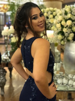 Neste mês de maio minha querida amiga Camila Borges Junqueira tem muito a comemorar. No último dia 12, chegou a sonhada formatura. A nova Engenheira Ambiental agora começa a fazer planos para essa fase. Deixo aqui os parabéns pela conquista e o desejo de muito sucesso.