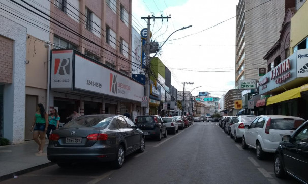 Comerciantes preparam lojas para as vendas do Dia das Mães