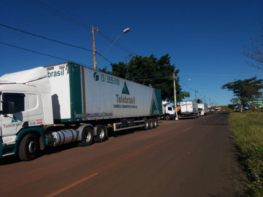 Manifestantes exigem baixa no preço do óleo diesel