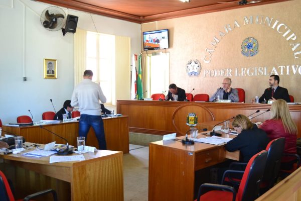 Supervisoras do ensino municipal pedem que projeto seja retirado de pauta