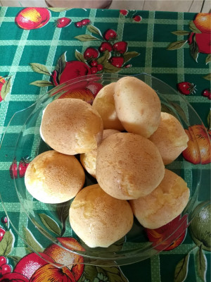 Para testar a qualidade do polvilho doce são feitos pães de queijos