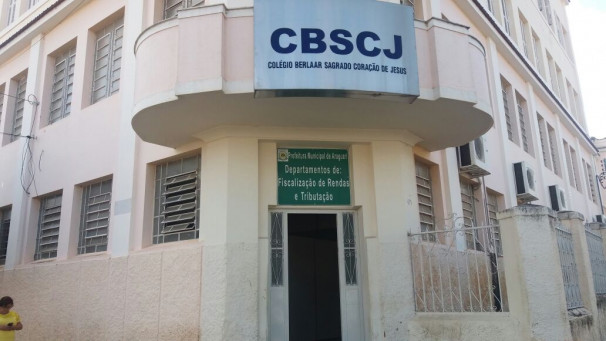 Informações sobre inadimplência e regularização podem ser obtidas no setor de Tributação da prefeitura **Arquivo 