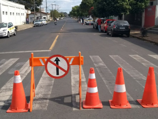 O local é devidamente sinalizado nos dias de exames ** Gazeta do Triângulo 