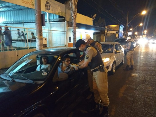 Cerca de 60 motoristas foram abordados neste final de semana  **Divulgação  