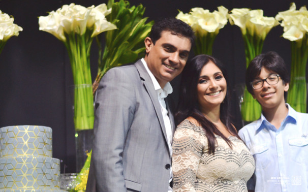 Ao lado do marido Pastor Levi Siqueira, elegante Pastora Selma Siqueira celebrou na data de ontem, 29, a benção de mais um ano de vida. Parabéns!