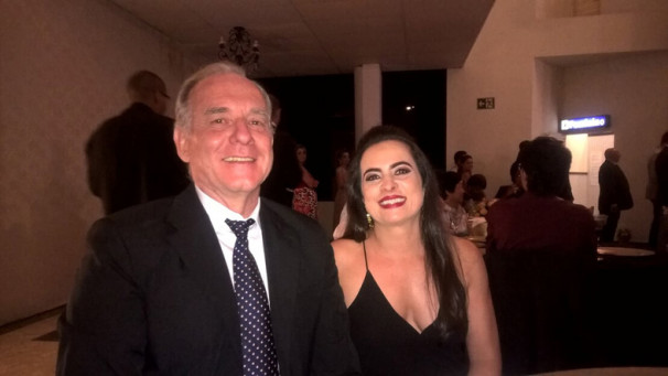 Marcelo Bonolo com esposa Carla 14 