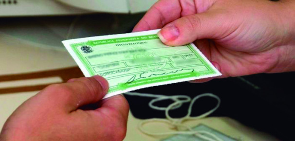 750 títulos estão suspensos e mais de oito mil foram cancelados no município