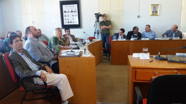 Devido ao feriado de terça-feira, sessão foi transferida para essa quarta-feira