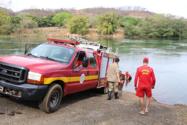 Corpo da vítima foi localizado pelos bombeiros e não tinha sido identificado até ontem à tarde ** Divulgação 
