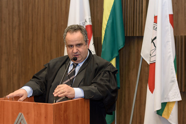 Desembargador Nelson Missias de Morais virá pela primeira vez ao município ** TJMG 