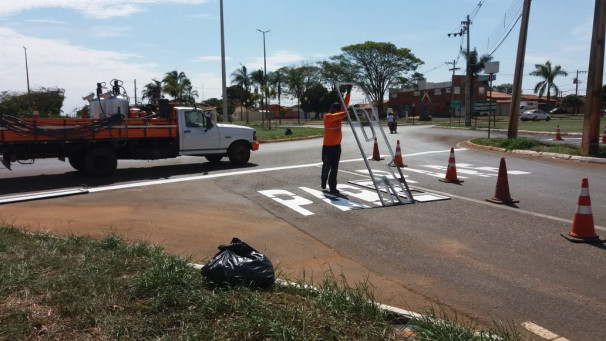 Primeiras atividades contemplam a rotatória localizada entre as avenidas Mato Grosso e Oswaldo Pierucetti