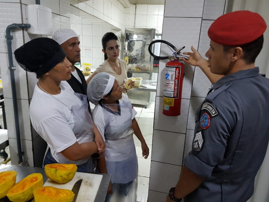 Operação é realizada mensalmente e possui caráter educativo
