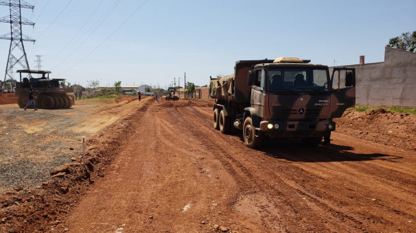 Equipes da secretaria de Obras estão empenhadas em recuperação de estradas rurais  **Divulgação  