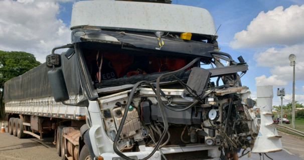 Colisões registradas nessa semana deixaram feridos e mortos na rodovia ** PRF 