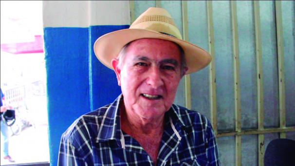 “Espero que ganhe aquele que será melhor para o Brasil, mas principalmente para a nossa cidade, que é Araguari. Dorival Araújo, aposentado