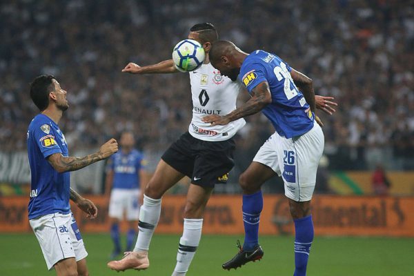 Zagueiro Dedé “arrebenta” e dá a volta por cima 