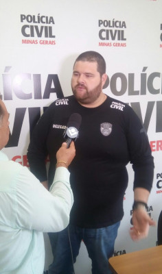 Delegado Rodrigo Luís durante entrevista ontem na Delegacia de Araguari ** Gazeta do Triângulo 