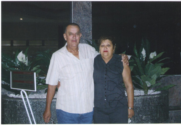 Odete Cruz Junqueira aniversariante do dia 14 com esposo Luiz Danilo Junqueira aniversariante do dia 16 