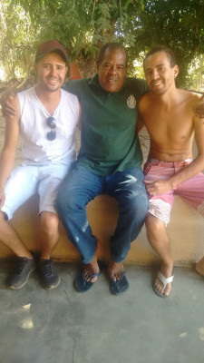Sansão Lopes Ribeiro aniversariante do dia 17 com os filhos Samuel Narciso e Adriano Narciso 