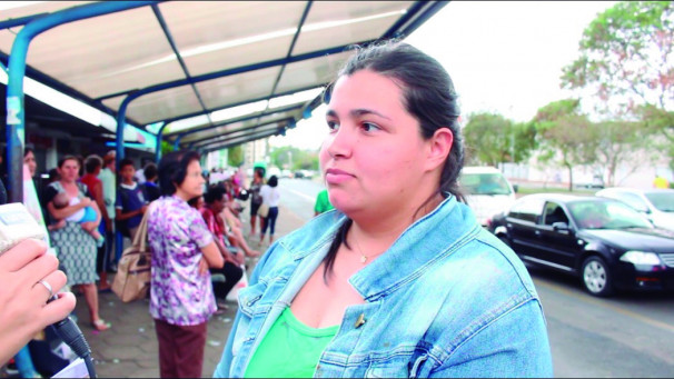 “Melhoria na saúde, educação. Diminuição no número de parlamentares, pelo menos a metade. Tem tanta gente e não faz nada para a população. Tanta gente lá, ociosa, sem fazer nada”. Vanessa Sousa Carvalho, do lar