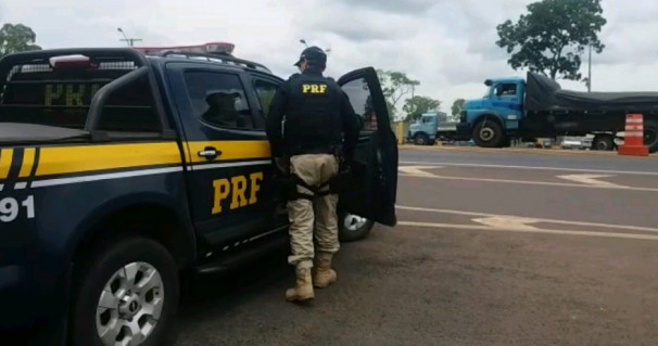 Desta feita, autor estava numa motocicleta ** PRF 