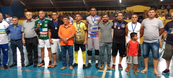 Atletas que receberam premiações individuais