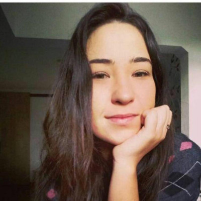 Larissa Douat aniversariante do dia 8