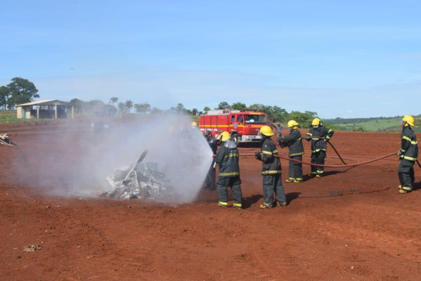 Treinamento ocorreu nas dependências do 2º Batalhão Ferroviário e do 5º Batalhão de Bombeiros Militar **Divulgação CBMMG