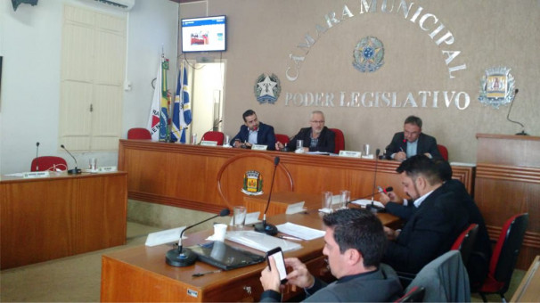 A partir do ano que vem, o Executivo deve cumprir as emendas impositivas dos parlamentares ** Gazeta do Triângulo