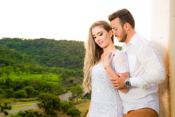 Parabéns ao casal Derlon de Oliveira Junior e Rafaella Camargo Araújo  pelo enlace Matrimonial hoje 15 . Que a felicidade seja constante em suas vidas