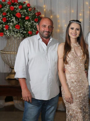 João Luiz Borges do Prado aniversariante do dia 15 com sua filha Isadora 