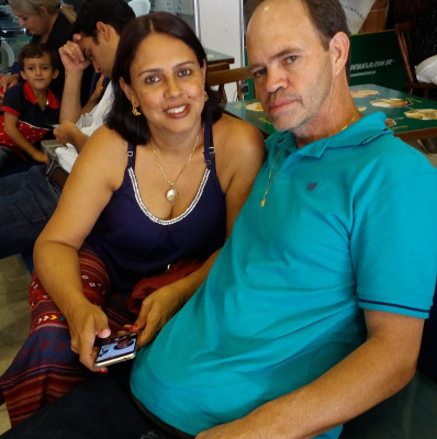 Ronaldo Pereira, dia 16, e sua esposa Adriana 