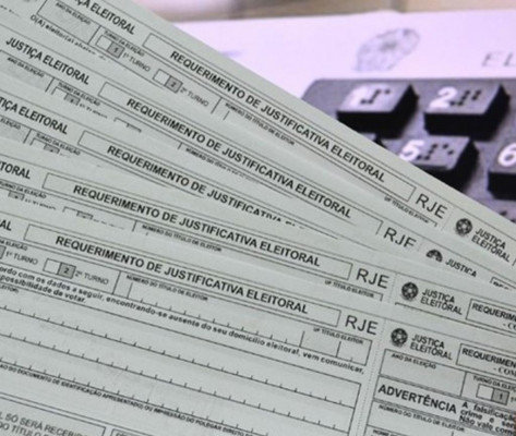 A justificativa pode ser realizada mediante o preenchimento de formulário ou pela internet