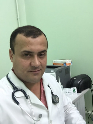 Leonardo Diniz Inácio Cardoso, médico Urologista, recebeu no dia 3, o carinho dos pais Dr. Nivaldo e Teresa Cristina