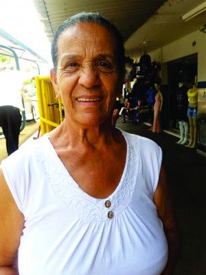 Suelene Marques da Silva  Está bom, melhorou bastante. O atendimento é ótimo, os motoristas andam direitinho, as cadeiras são muito boas, não estão quebradas. Não tenho nada para reclamar.  