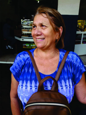 Sueli Marques da Silva  Acho bom, porque é um meio que temos de chegar mais rápido no Centro; moro no Ouro Verde. Para lá é ótimo, são três ônibus que chegam perto da minha casa, então, não tenho do que reclamar. 