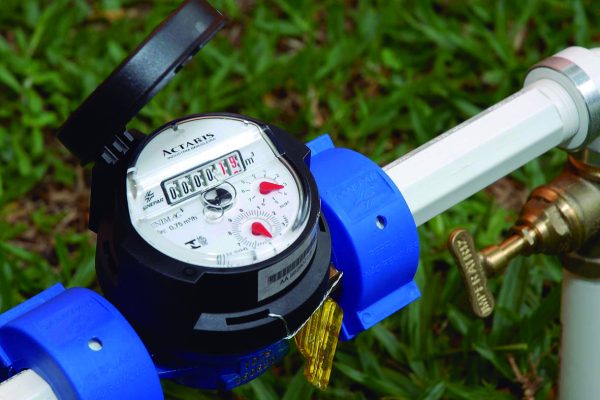 Lei que altera o valor da conta de água e esgoto foi aprovada no começo do ano passado