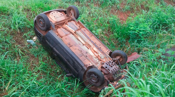 Celta saiu da pista e capotou