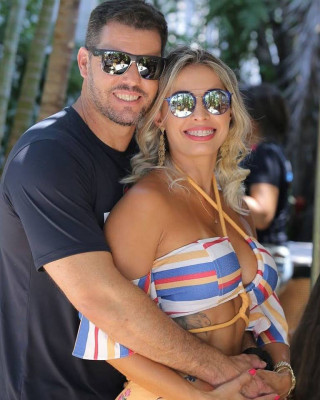 Empresário e Personal Trainer – Antônio Marinho e a Bióloga - Rosana Rodrigues. Aquele modelo “super casal”. Créditos: Henrique Vieira
