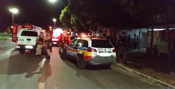 Após serem baleados, menores retornaram à delegacia ** Divulgação 