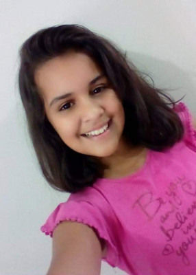 Karolayne Machado Borges  no último dia 3 completou seus  12 anos ,  filha de Gianiny e Jeronimo 