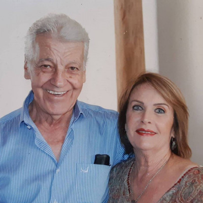 Maria Alice Mazão Leite aniversariante do dia 11, ao lado do marido Dr. Pulo Leite