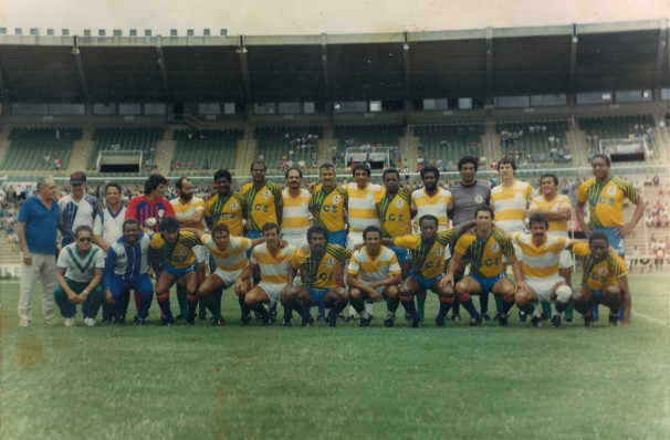 Seleção do Triângulo com os atletas de Araguari em destaque