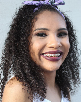 “O que as mulheres merecem nesse e no restante de todo o ano é respeito. Respeito às suas escolhas, à sua liberdade de expressão e de ir e vir. Respeito por quem amam, por seus amigos e família. Mulheres merecem ser amadas integralmente, com todas as suas limitações, qualidades e gostos. Mulheres merecem ter uma vida plena, de tudo aquilo que é bom”. Monalisa França, jornalista  