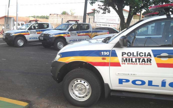 Medidas acontecem após ameaças de ataques em escolas do município 