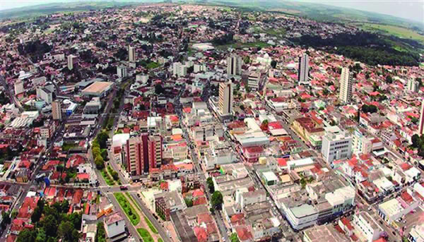 - O IPTU é um imposto que ajuda a compor o orçamento do município